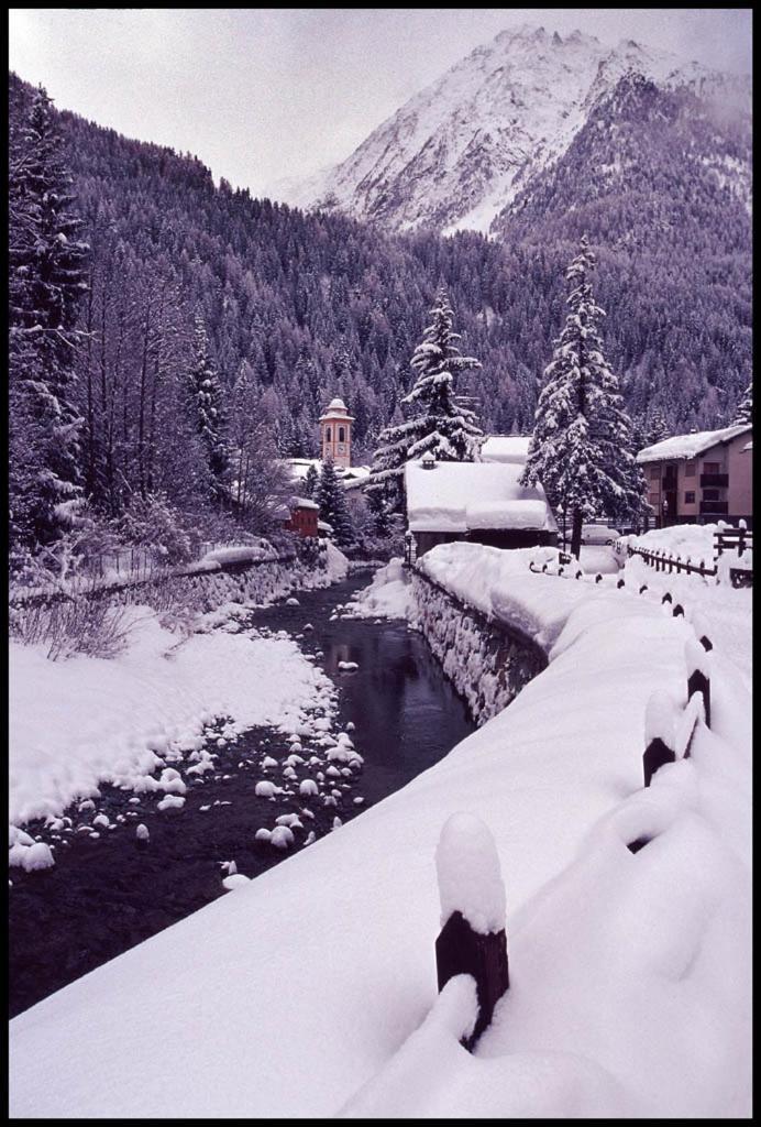 Le Vieux Rascard Chambres D'Hotes Champoluc Εξωτερικό φωτογραφία